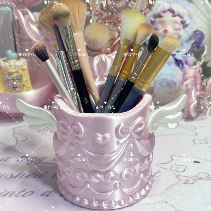 Angel Wings Relief Makeup Brus - Luxury Skincare And Makeup Brands のレビューと価格