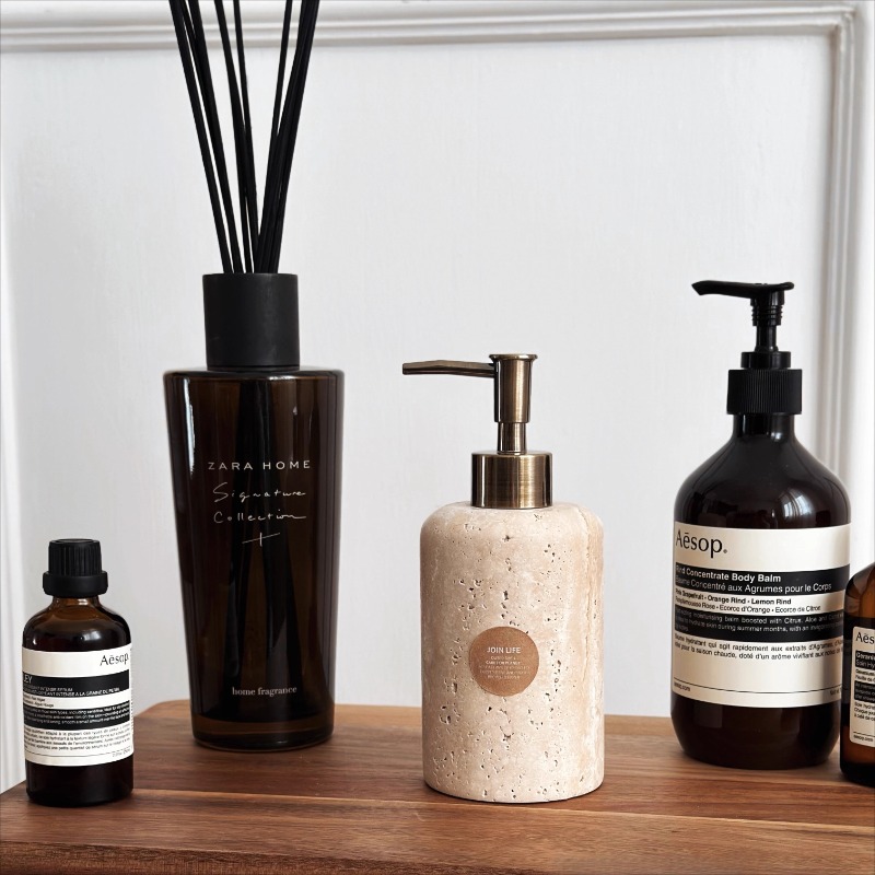 Natural Stone Lotion Dispenser - Luxury Natural Skincare のレビューと価格