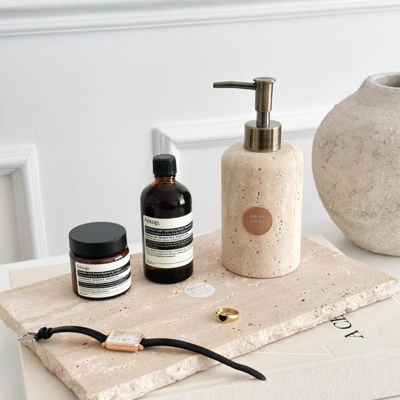 Natural Stone Lotion Dispenser - Luxury Natural Skincare のレビューと価格