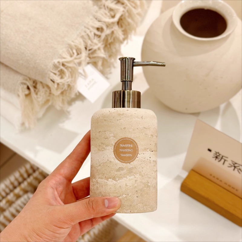 Natural Stone Lotion Dispenser - Luxury Natural Skincare のレビューと価格